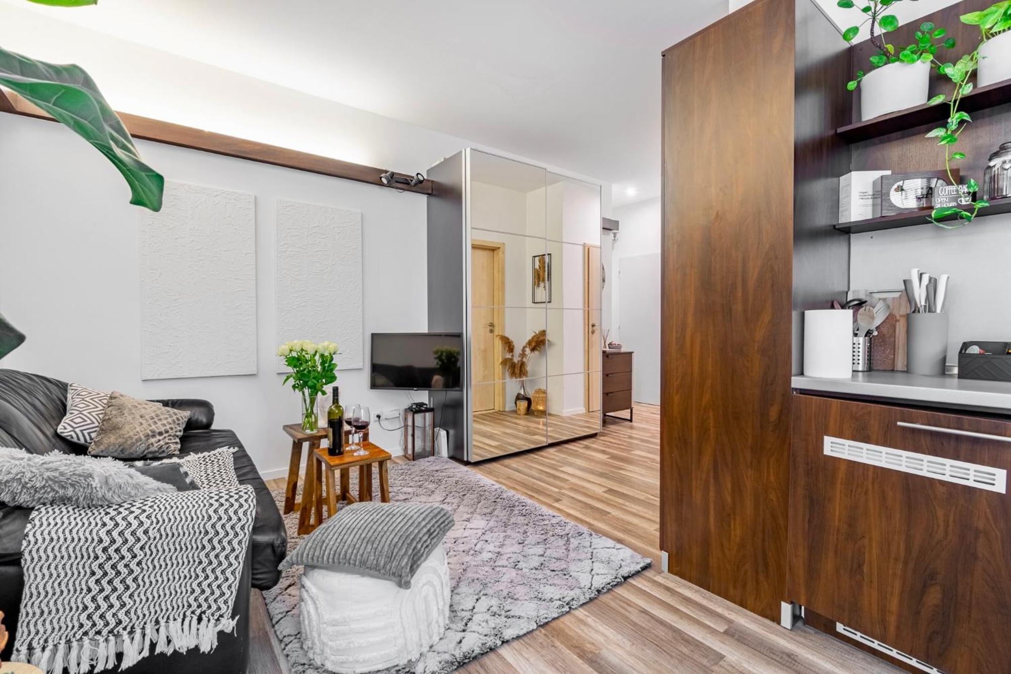 Natural-Style Apartment In The Centre Of Pressburg Exterior foto